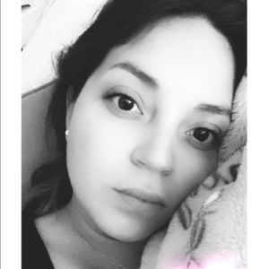 Meet your Posher, Lilia